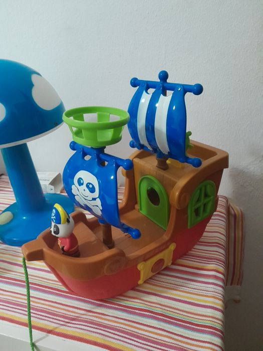 Barco com sons do panda