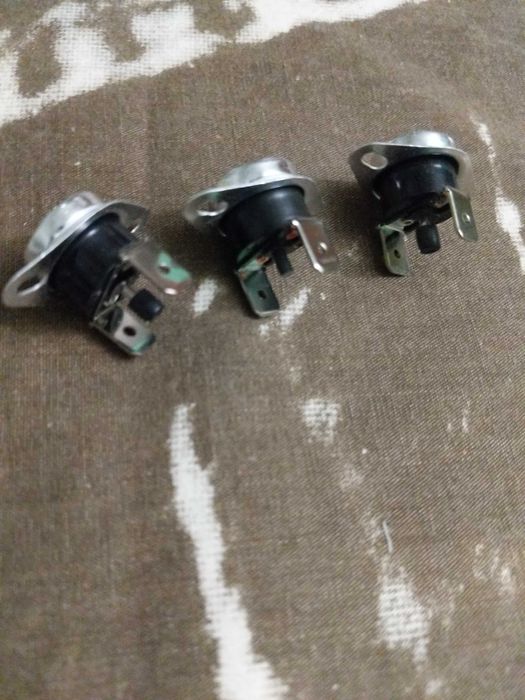 Термостат KSD303