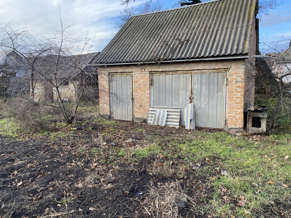 Продам будинок в центрі міста