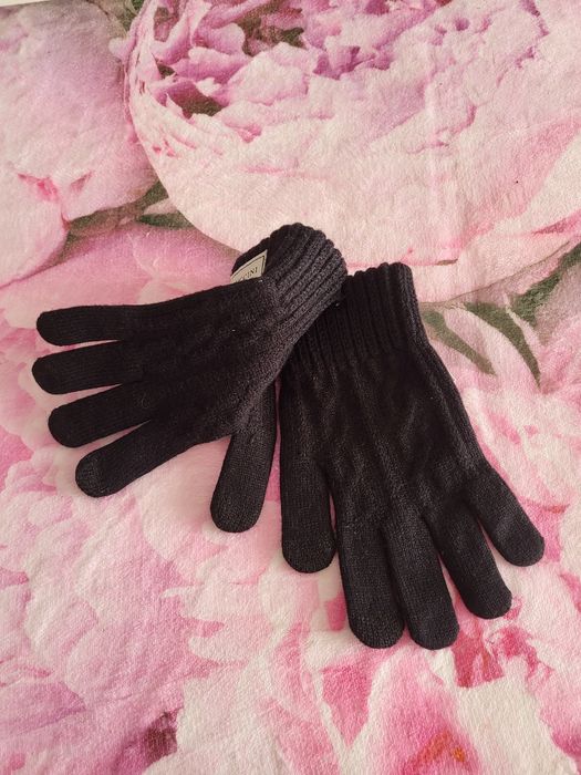 Rękawiczki damskie uniwersalne marki Puccini