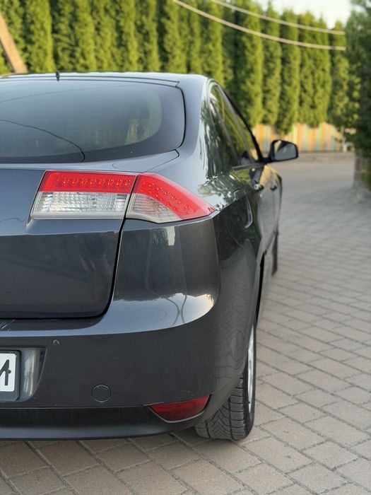 Renault Laguna III гарний стан, чудова техніка.