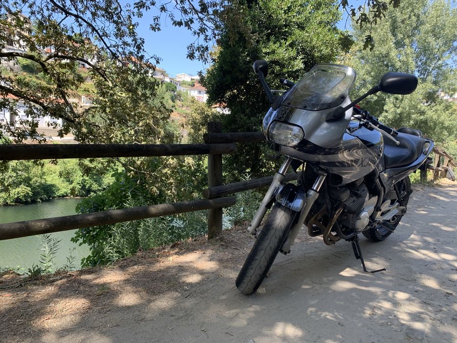 Yamaha XJ600 Diversion com problema no motor