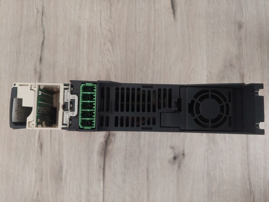 Частотный преобразователь  Altivar ATV 32HU15N4,Частотник, Schneider E