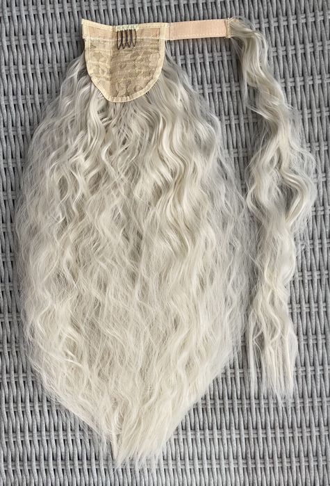 Premium Ultra włosy doczepiane, platynowy blond, kucyk, fale 138.