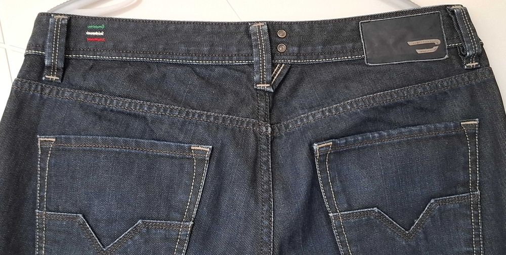Diesel Larkee Regular Straight 0088Z. W 33, L 30. Stan idealny