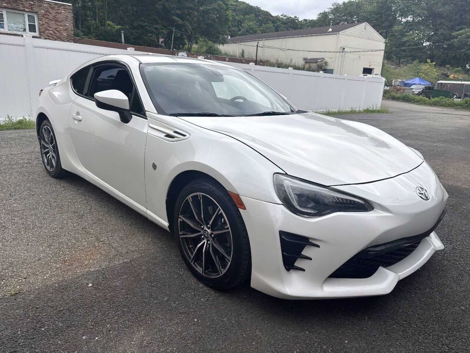 Toyota 86      2018