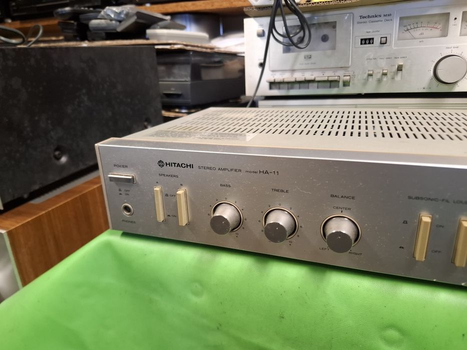 Wzmacniacz Hitachi HA-11