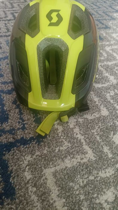Rowerowy kask Scoot Rc