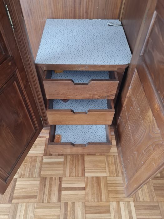 Roupeiro de 3 portas