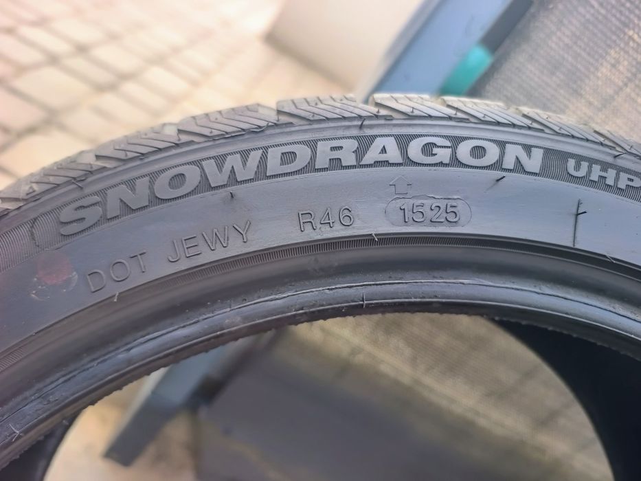 Opony Imperial Snowdragon UHP 235/40R19
