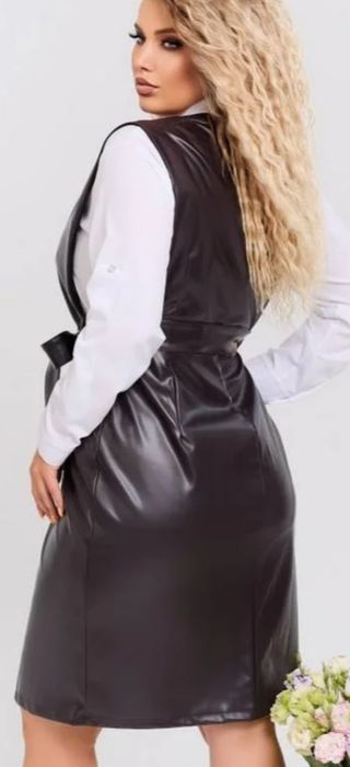 Сарафан шкірзаміннник чорний розмір Л, ХЛ 48-50 дресса