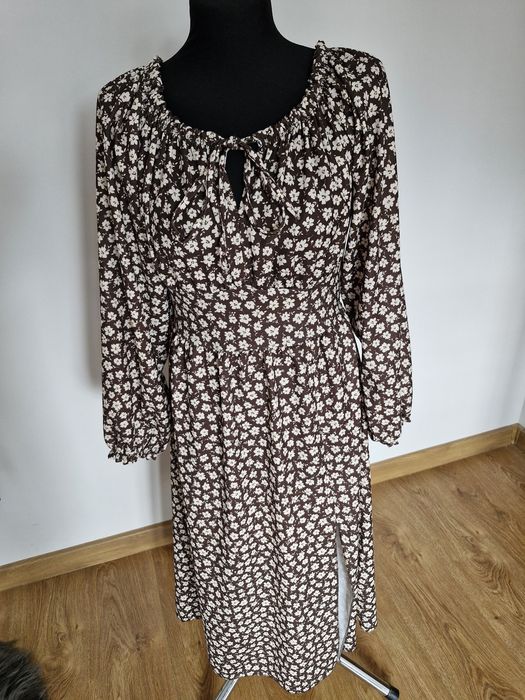 Sukienka midi rozcięcie kwiatuszki