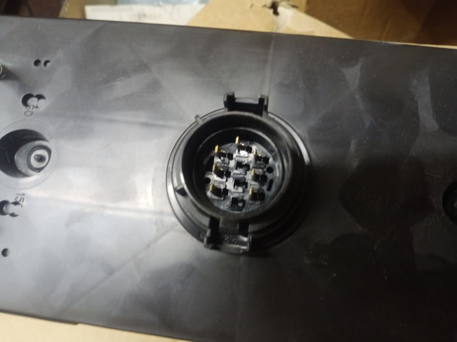 Iveco lampy tył lampa L P