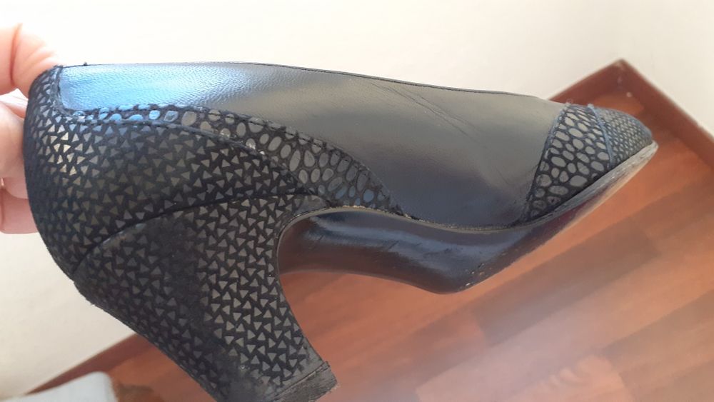 Sapato salto, Charles Jourdan, preto