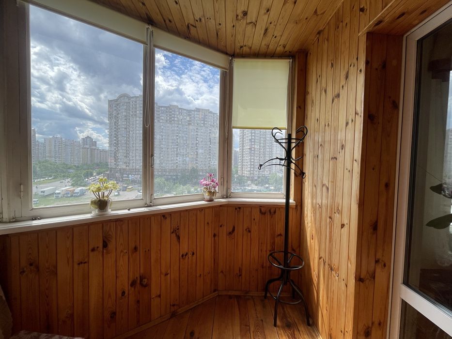 Продаж 2-к кв 70м2 Позняки Григоренко буд.15