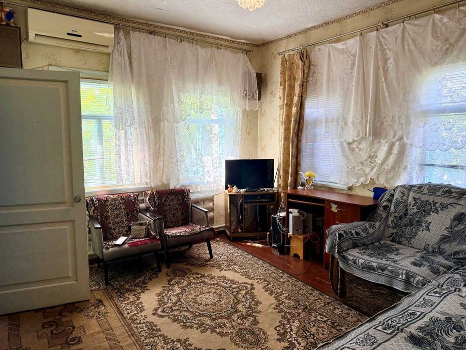 Продам часть дома район маг. Копейка