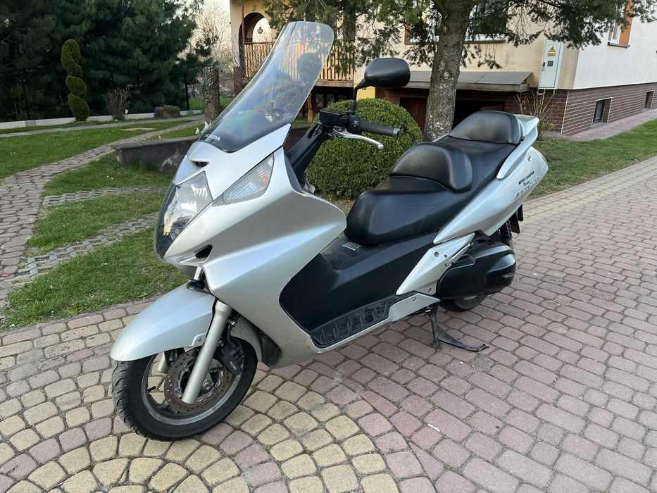 Honda silver wing 600
