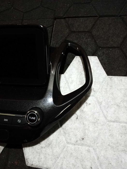 Ford Ka+ Active ekran wyświetlacz radia nawigacji ramka radia panel sterowania 19r