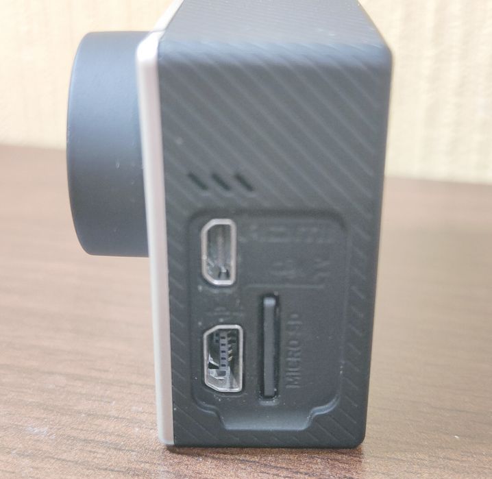 Відеокамера GoPro 4 HERO Black