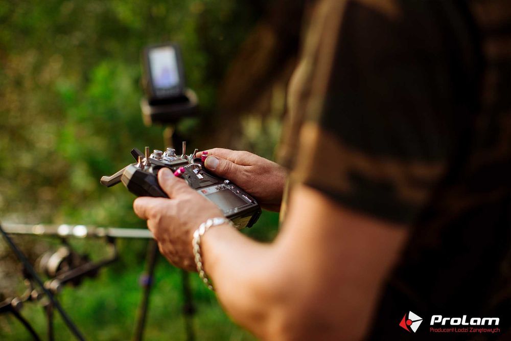 Łódka Zanętowa Hunter 650 z Echosondą-Producent-Wersja "Komfort"-Raty