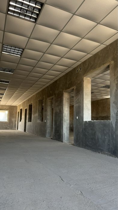 Будівля з приміщеннями виробничого,складського чи офісного призначення