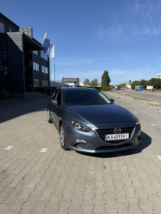 Продам Mazda 3 2015