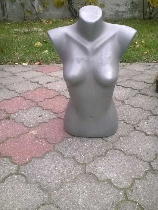 Popiersie do krawcowej