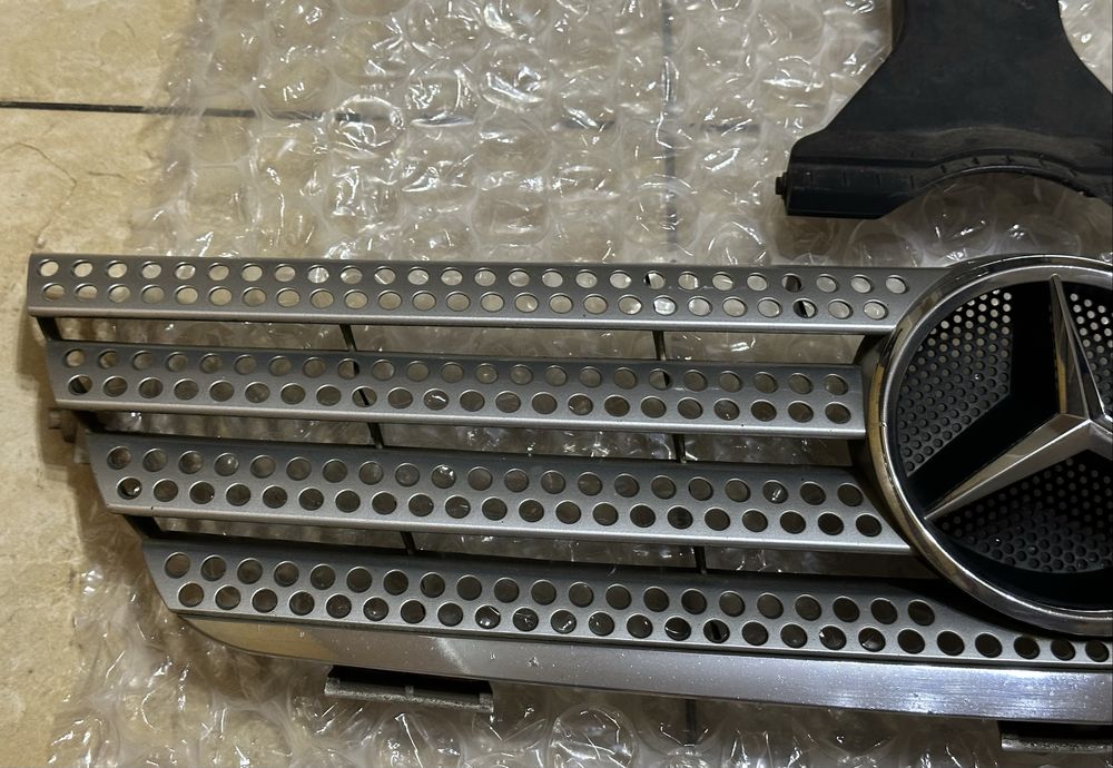 Grelha Mercedes Sportcoupe 2001 a 2008