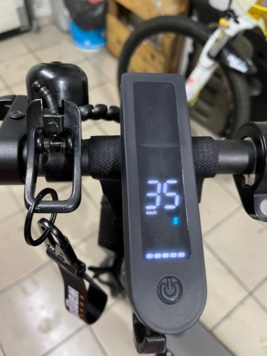 Trotinete elétrica da marca Xiaomi com garantia  11-01-2028