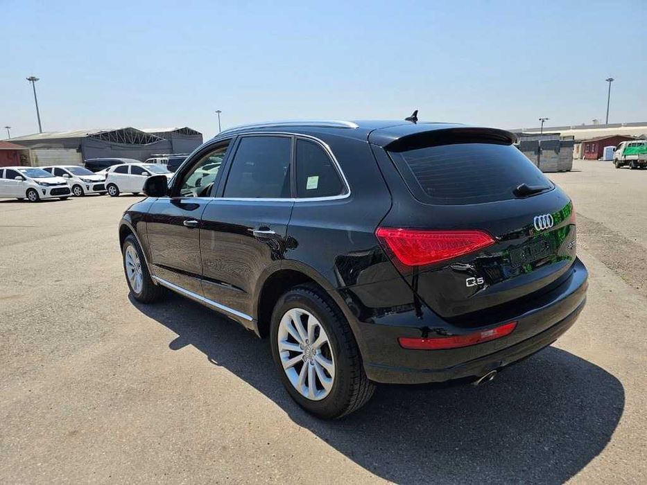 2016 Audi Q5  Premium Plus