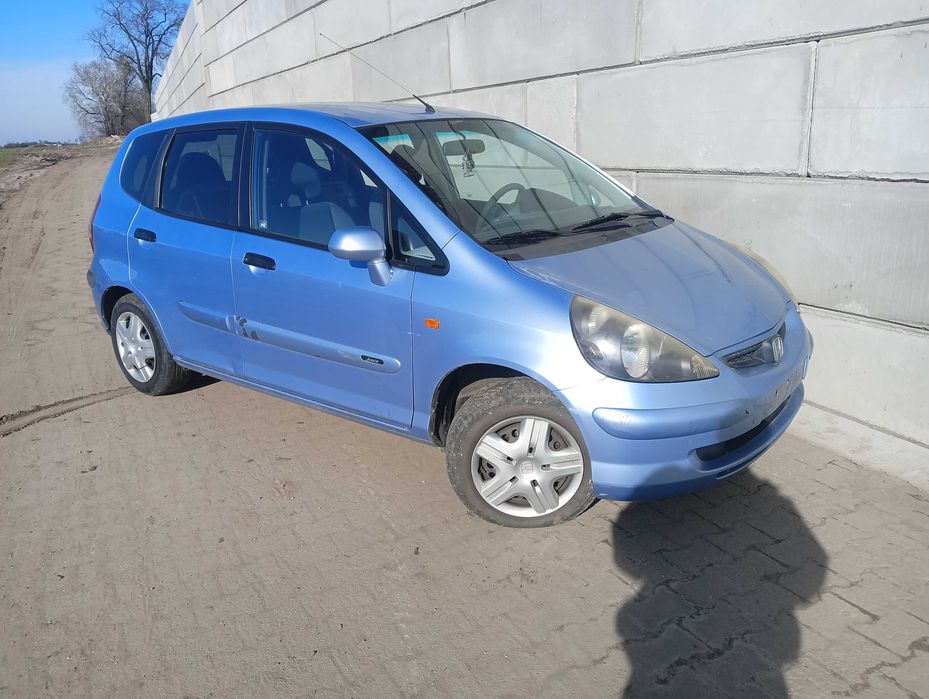 Honda Jazz - Na części - Drzwi / maska / błotnik / klapa / lampa/ inne