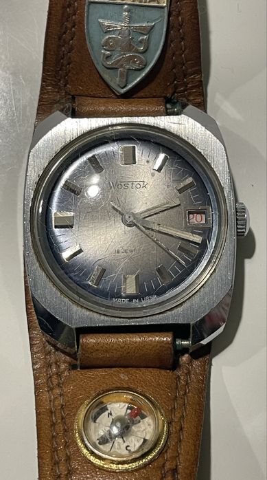 Wostok - zegarek radziecki na pasku
