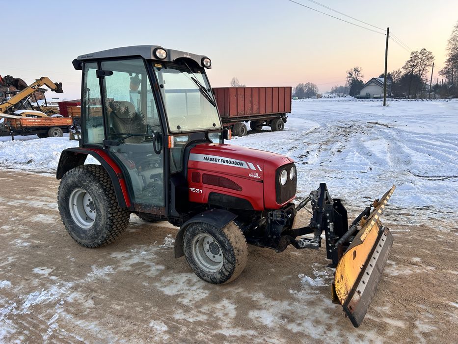 Traktorek  4x4 traktor ciagnik  ogrodniczy sadowniczy z osprzetem