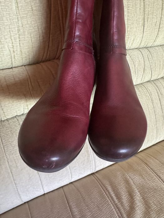 Skorzane kozaki damskie Caprice