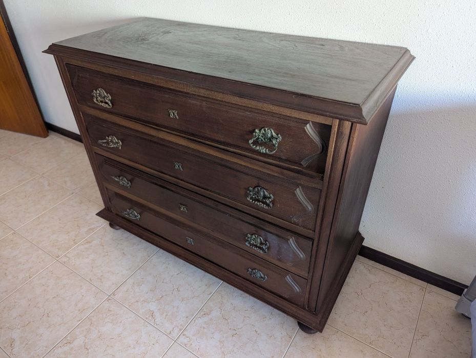 Como com 3 gavetas em madeira