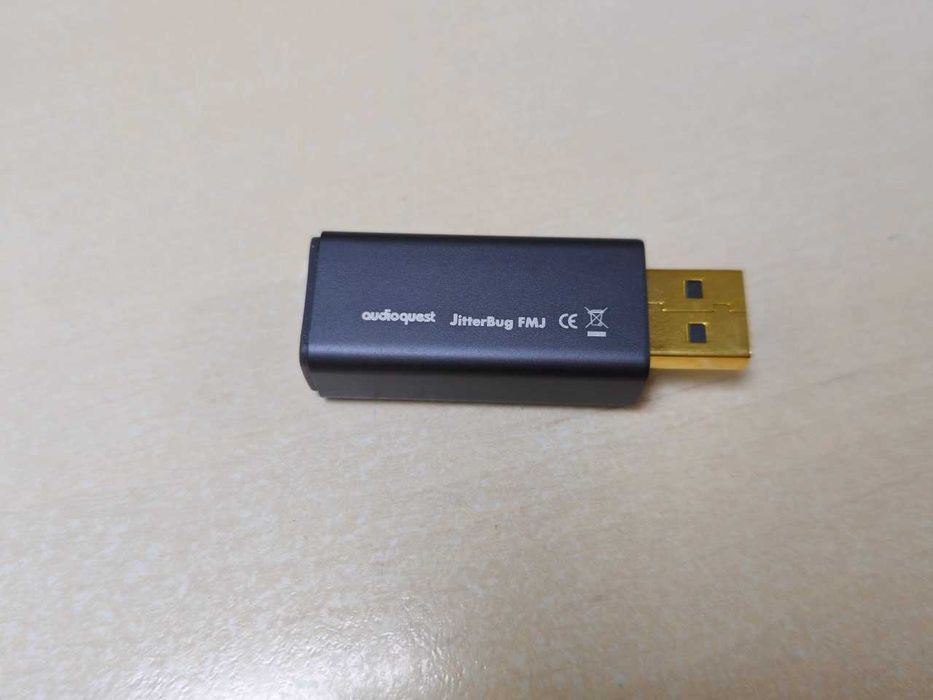 Аудіо AudioQuest JitterBug FMJ USB 2.0 Покращення якості звуку / Фільтр шумів даних та живлення