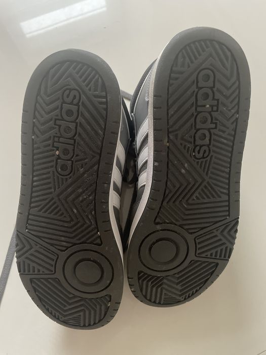 Adidad Hoops 37 i 1/3 jak nowe