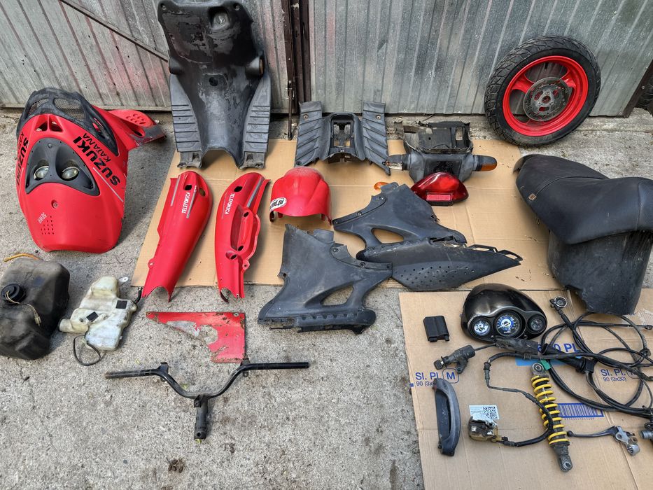 Suzuki Katana 50 lampa czasza siedzenie owiewka błotnik koło gaźnik