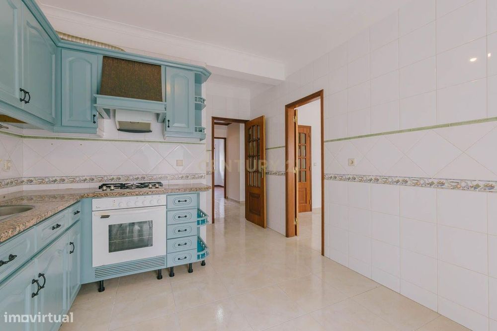 Apartamento T2 no Samouco com terraço