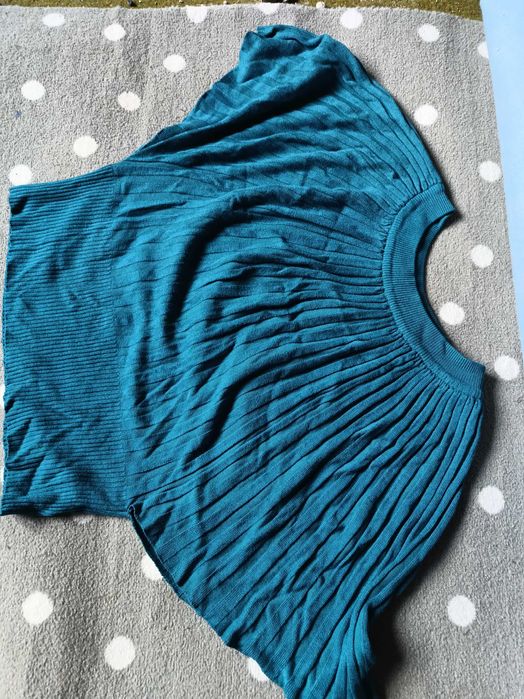 Cienki sweter krój nietoperz