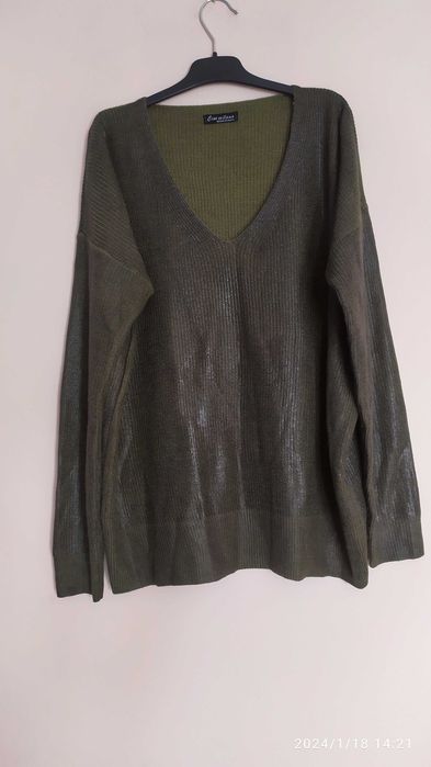 Ciemnozielona bluzka na długi rękaw połyskująca dekolt V M/L/XL