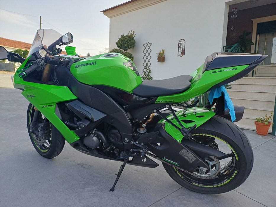 Moto Kawasaki ninja ZX10 R