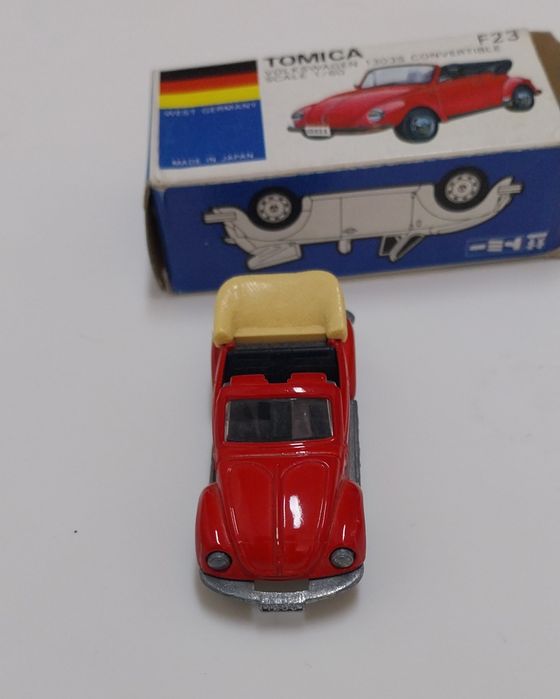 Miniatura antiga Tomica Volkswagen