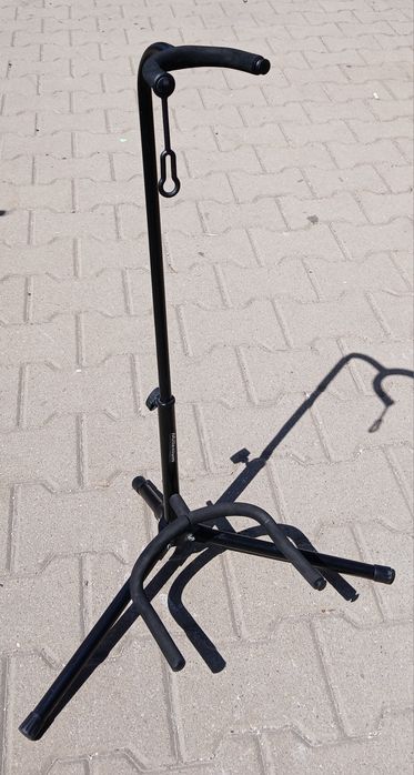 Stojak gitarowy  millenium