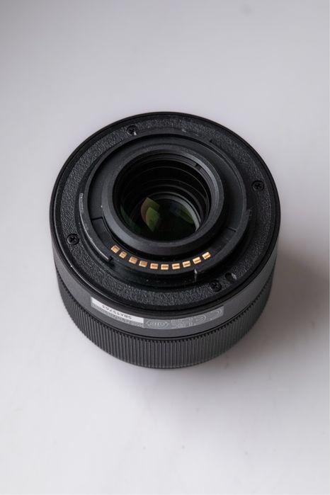 Obiektyw Fujinon XC 35mm F2 z filtrem