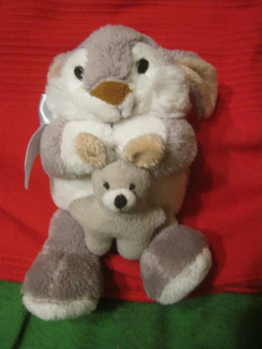 Heunec -mama królik z maleństwem na prezent