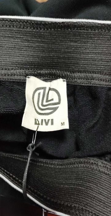 Joggery czarne  Livi wysoki stan M/38