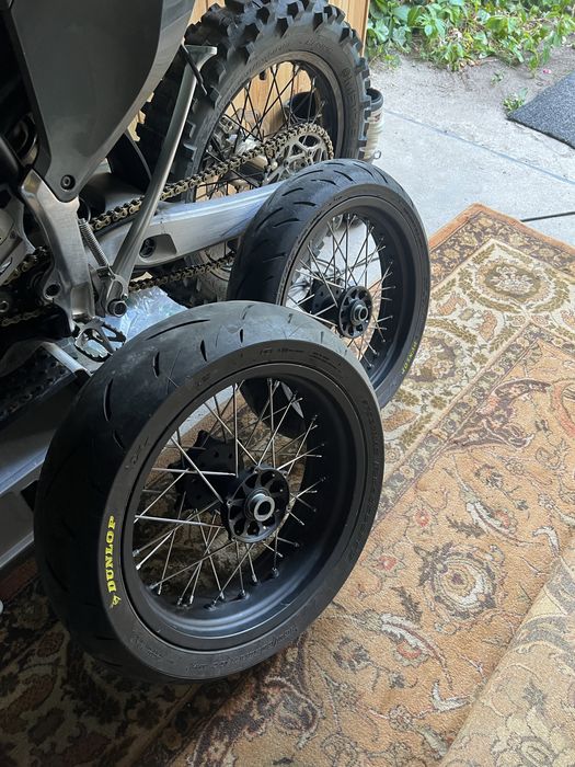 Kola supermoto stark varg