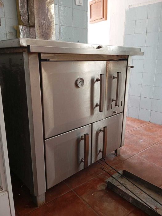 Fogão a Lenha em Inox – Excelente Estado