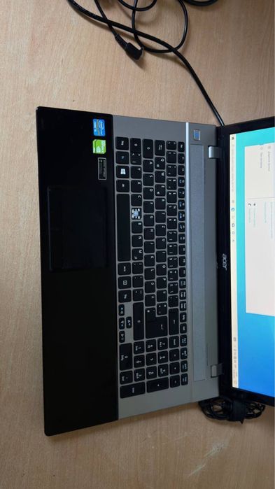 Ноутбук Acer Aspire V3-771G / 17,3″ / Core i5 / 8 ГБ / HDD 250 ГБ / GeForce GT 710M 2 ГБ